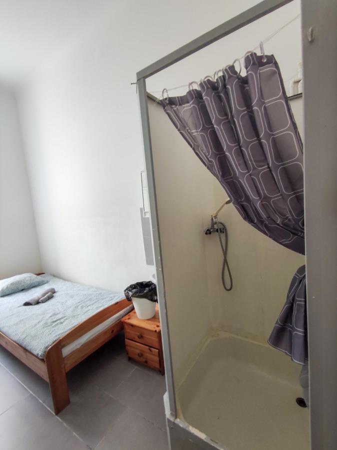 Room With Privat Shower In 3 Rooms Apartment Vienna Luaran gambar